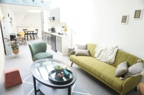 Beautiful duplex with AC - Place du Palais